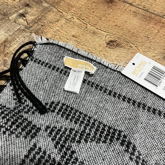 Michael Kors MK | NEW Signature Logo Black Gray Wrap Scarf Sz OS - Picture 3 of 3